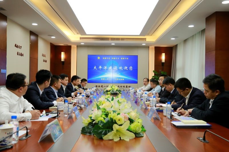昊主席和防城港市市長(zhǎng)會(huì)談的照片_20201127183403.jpg