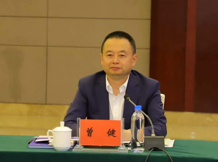 同新疆博州黨委副書記王貴駟、常務(wù)副州長曾健會談1.png